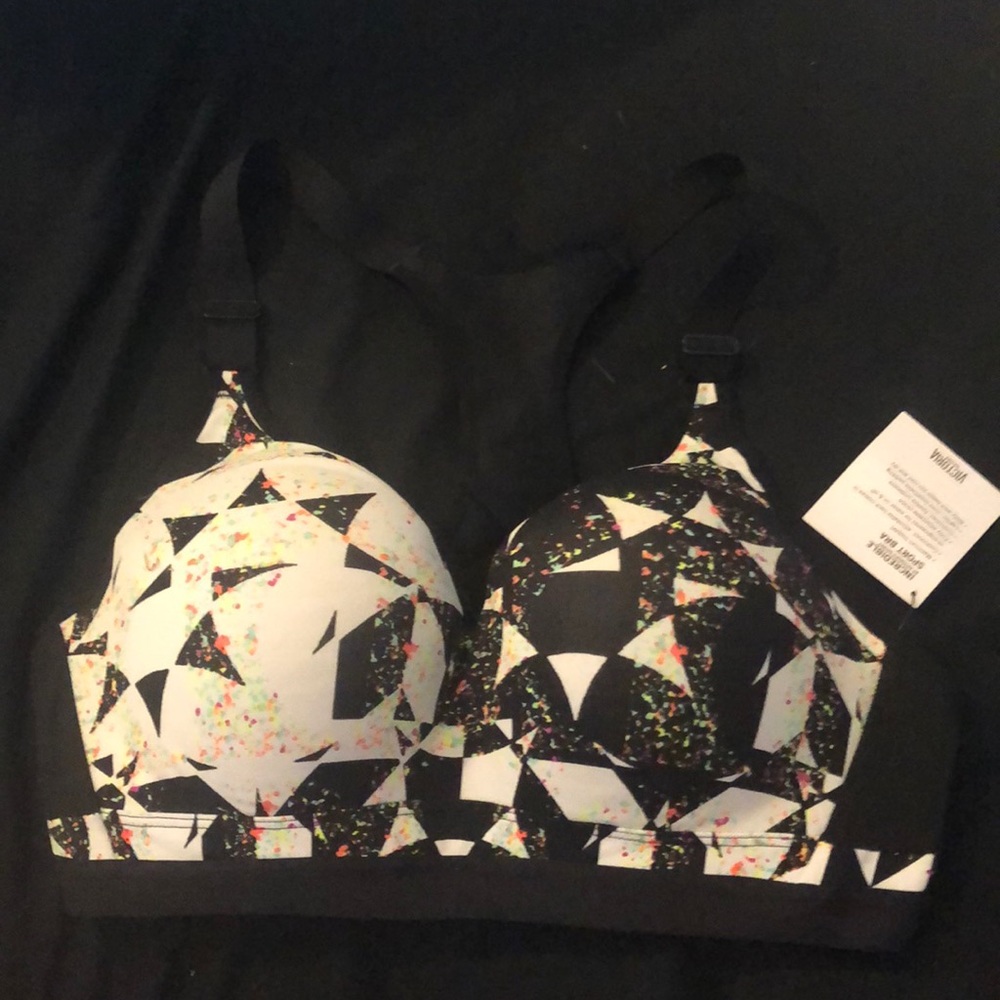 ‘Incredible’ Victoria’s Secret Sport Bra